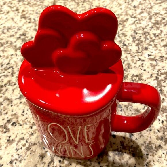 ❤️NEW Love Wins Mug with Cover - Picture 3 of 5